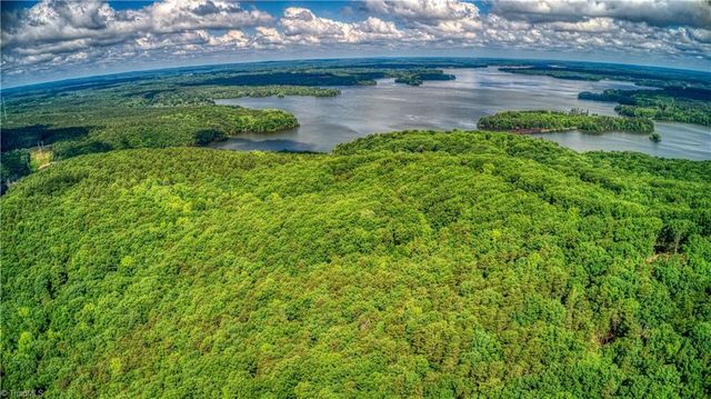 196 Sierra Trace Road, Denton, NC 27239