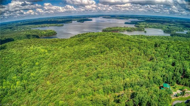 196 Sierra Trace Road, Denton, NC 27239
