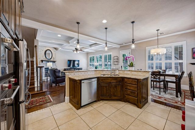 5810 Llano Avenue, Dallas, TX 75206