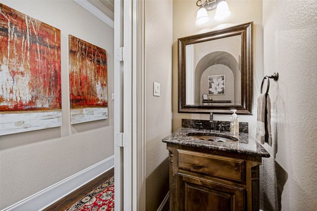 5810 Llano Avenue, Dallas, TX 75206