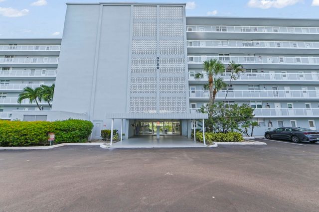 5700 NW 2ND Avenue 708, Boca Raton, FL 33487