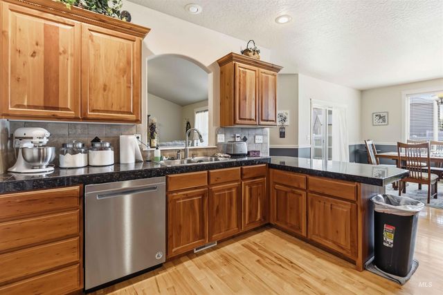 9701 W Penhurst Drive, Star, ID 83669