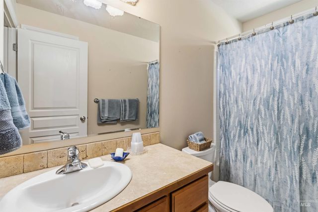 9701 W Penhurst Drive, Star, ID 83669