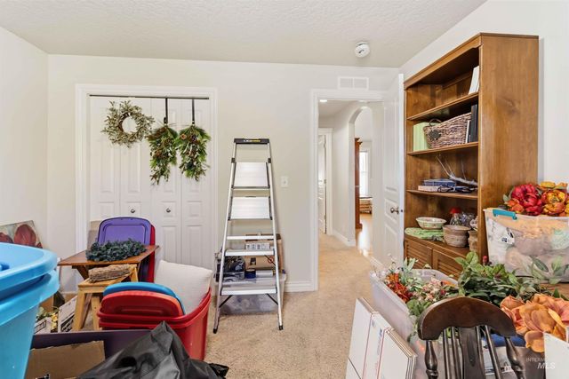 9701 W Penhurst Drive, Star, ID 83669