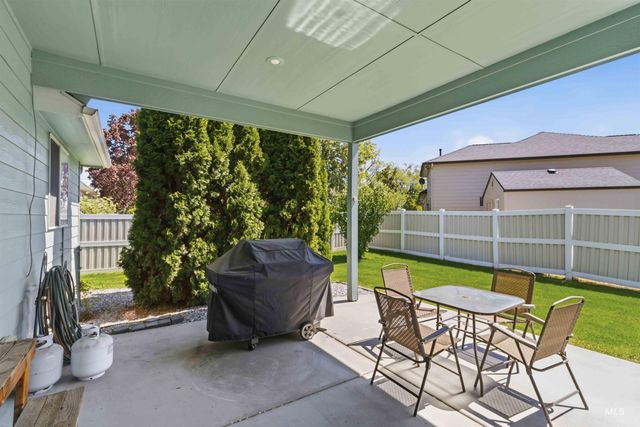 9701 W Penhurst Drive, Star, ID 83669