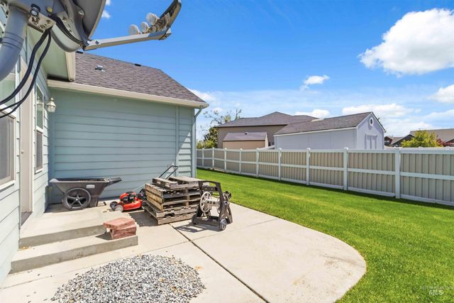 9701 W Penhurst Drive, Star, ID 83669