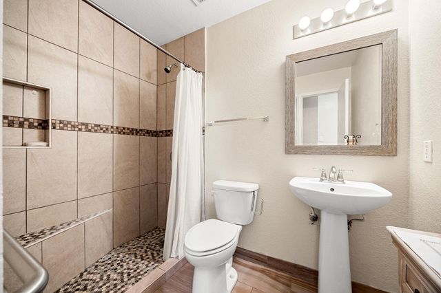 166 Kristen DR, Kyle, TX 78640