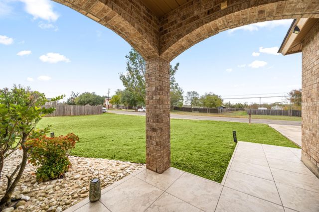 166 Kristen DR, Kyle, TX 78640