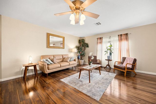 166 Kristen DR, Kyle, TX 78640