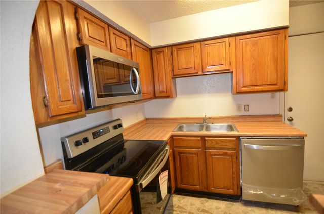 13215 Emily Road 2104, Dallas, TX 75240