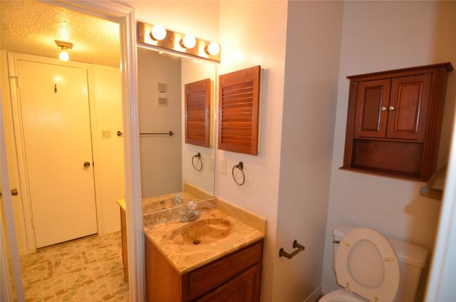13215 Emily Road 2104, Dallas, TX 75240