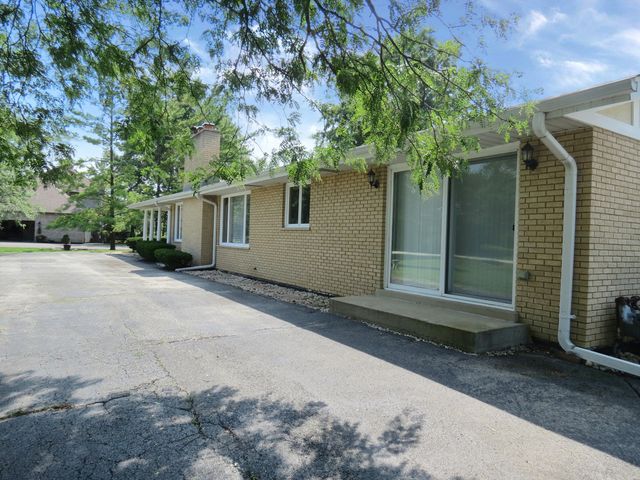 12970 Mccarthy Road, Lemont, IL 60439