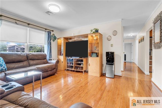 89 Dey Road, Plainsboro, NJ 08512