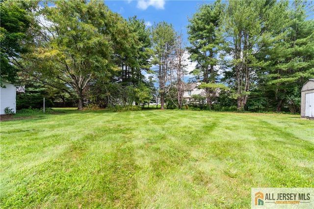 89 Dey Road, Plainsboro, NJ 08512