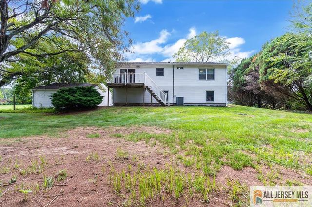 89 Dey Road, Plainsboro, NJ 08512