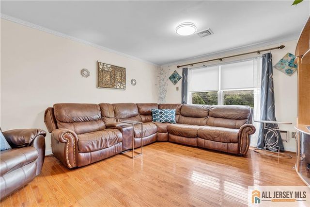 89 Dey Road, Plainsboro, NJ 08512