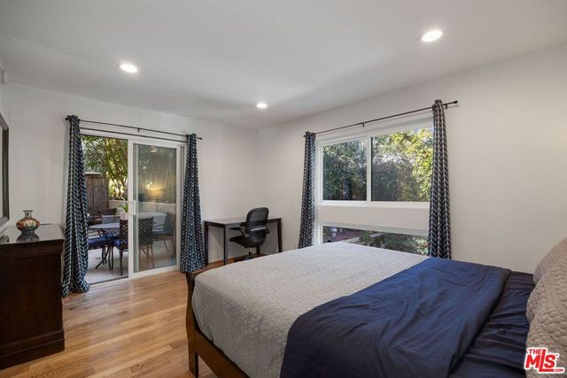 15325 Magnolia Boulevard 108, Sherman Oaks, CA 91403