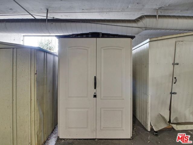 15325 Magnolia Boulevard 108, Sherman Oaks, CA 91403