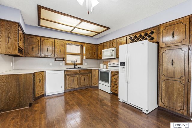 6118 S 91st Avenue, Ralston, NE 68127