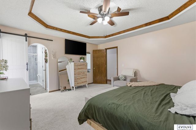 6118 S 91st Avenue, Ralston, NE 68127