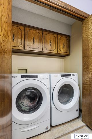 6118 S 91st Avenue, Ralston, NE 68127