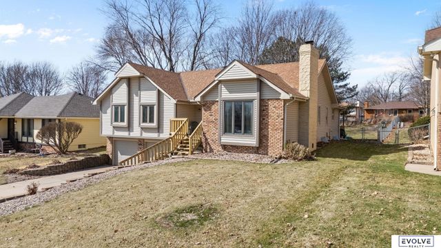 6118 S 91st Avenue, Ralston, NE 68127