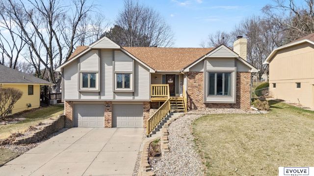 6118 S 91st Avenue, Ralston, NE 68127