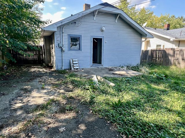 149 N 6th Avenue, Beech Grove, IN 46107