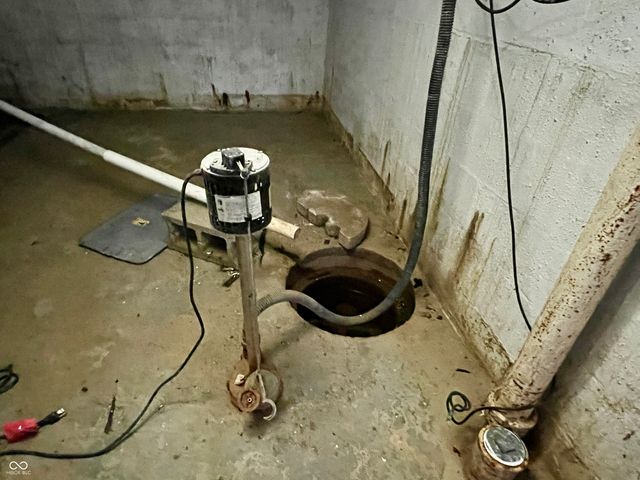 149 N 6th Avenue, Beech Grove, IN 46107