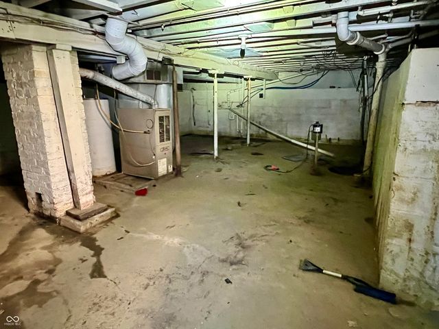 149 N 6th Avenue, Beech Grove, IN 46107