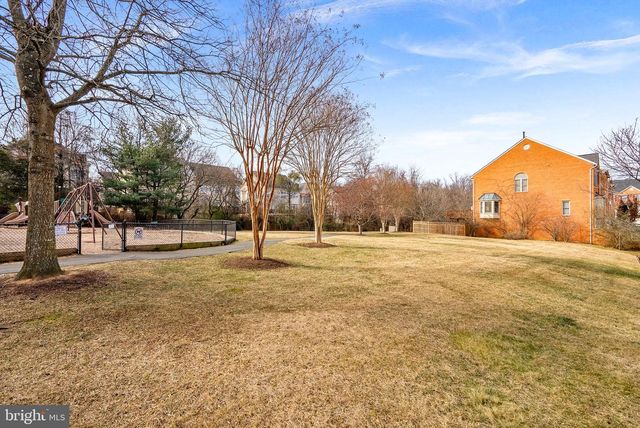 1795 BRENTRIDGE ST, Vienna, VA 22182