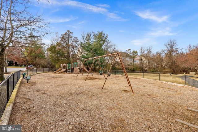 1795 BRENTRIDGE ST, Vienna, VA 22182