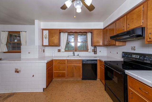 111 Patricia Dr, Big Beaver, PA 15010