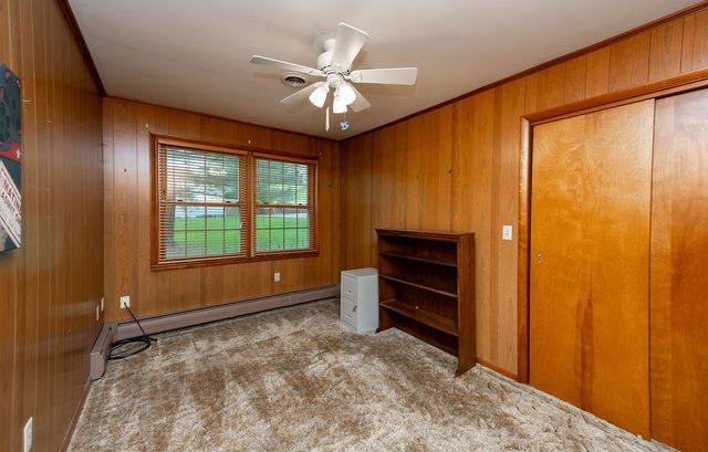 111 Patricia Dr, Big Beaver, PA 15010