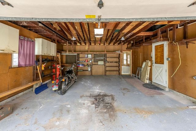 111 Patricia Dr, Big Beaver, PA 15010