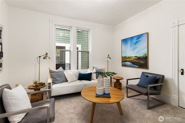 2202 E John Street, Seattle, WA 98112