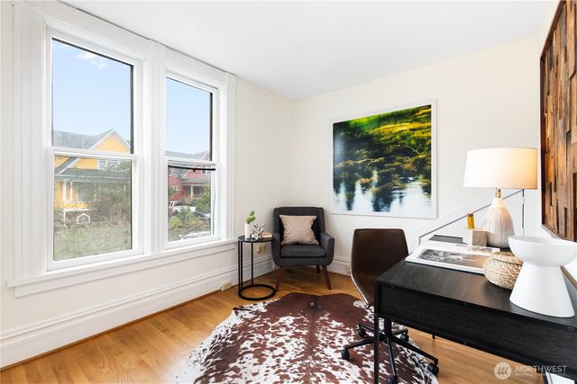 2202 E John Street, Seattle, WA 98112