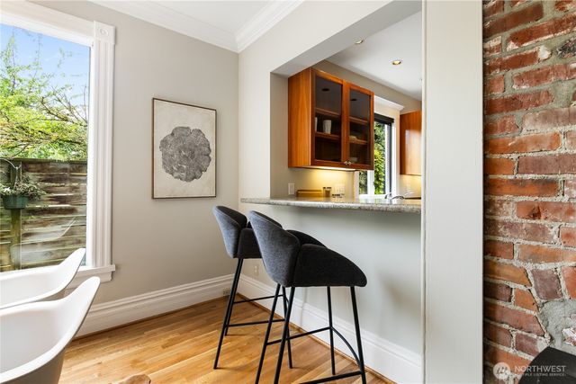 2202 E John Street, Seattle, WA 98112