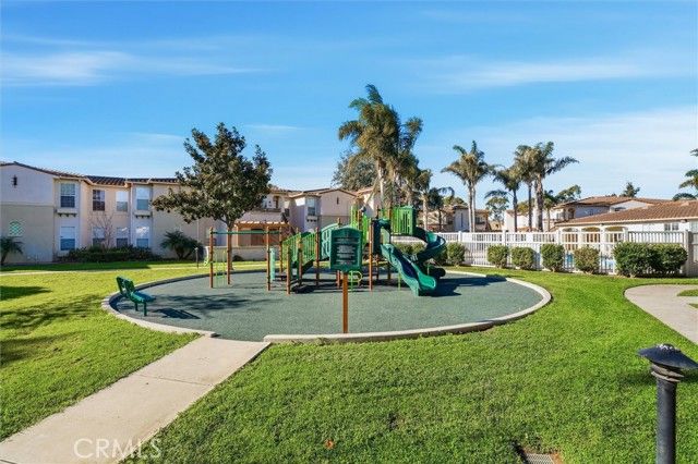 310 E Mccoy 11F, Santa Maria, CA 93455