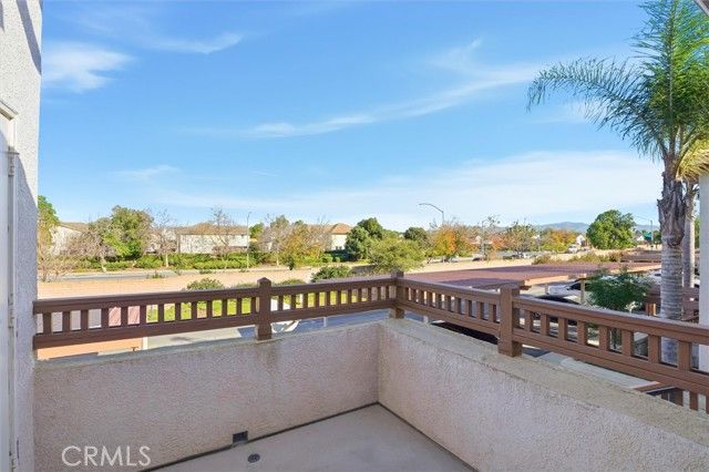 310 E Mccoy 11F, Santa Maria, CA 93455
