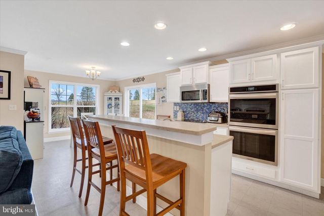 942 KAVANAGH CIR, Red Lion, PA 17356