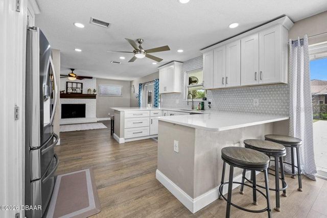 18 TOMOKA OAKS BOULEVARD, Ormond Beach, FL 32174