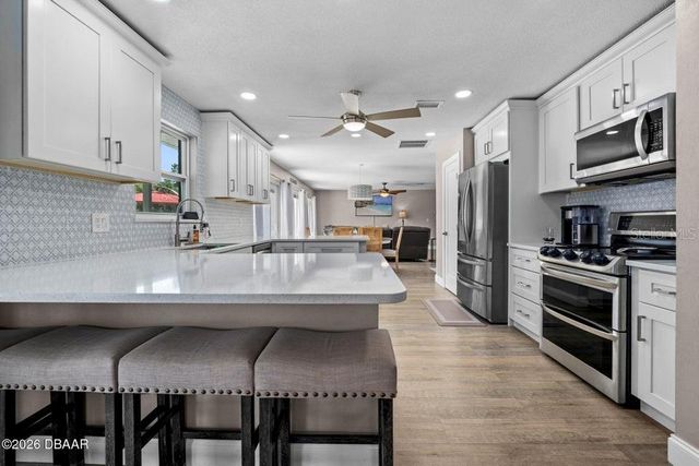 18 TOMOKA OAKS BOULEVARD, Ormond Beach, FL 32174