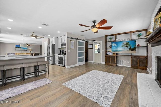 18 TOMOKA OAKS BOULEVARD, Ormond Beach, FL 32174
