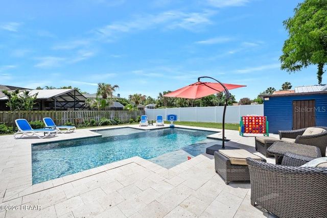 18 TOMOKA OAKS BOULEVARD, Ormond Beach, FL 32174