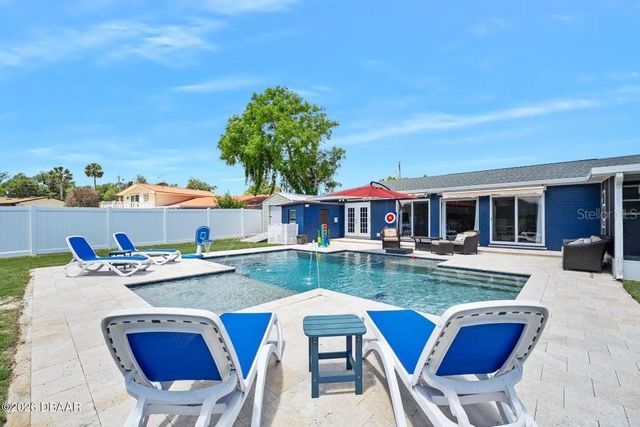18 TOMOKA OAKS BOULEVARD, Ormond Beach, FL 32174