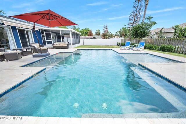18 TOMOKA OAKS BOULEVARD, Ormond Beach, FL 32174