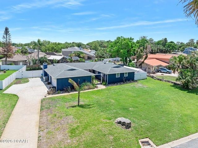 18 TOMOKA OAKS BOULEVARD, Ormond Beach, FL 32174