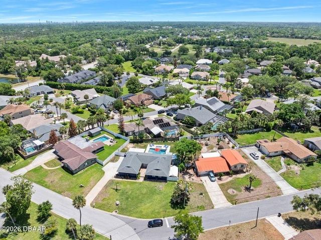 18 TOMOKA OAKS BOULEVARD, Ormond Beach, FL 32174