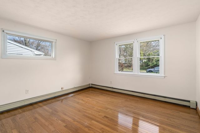 15 Martindale Rd, Randolph, MA 02368